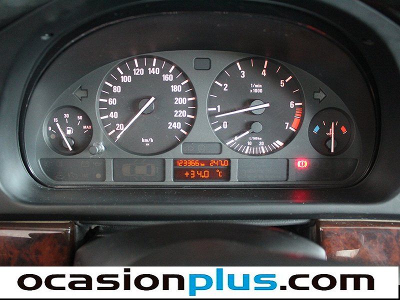 BMW 525 525i 141 kW (192 CV)