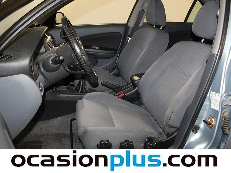 Nissan Almera 1.8 Line Up 85 kW (116 CV)