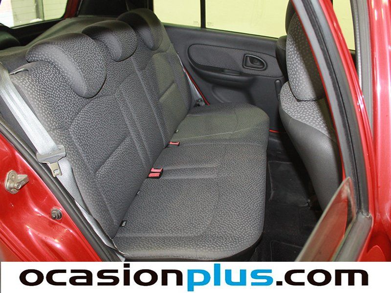 Renault Clio 1.2 16v Campus Authentique 55kW (75CV)