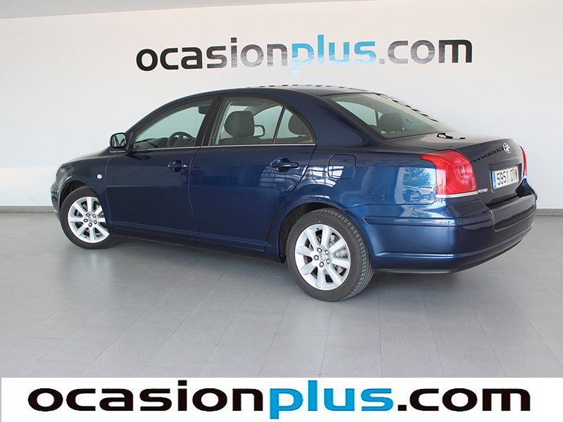 Toyota Avensis 1.8 VVT-i Sol 129CV