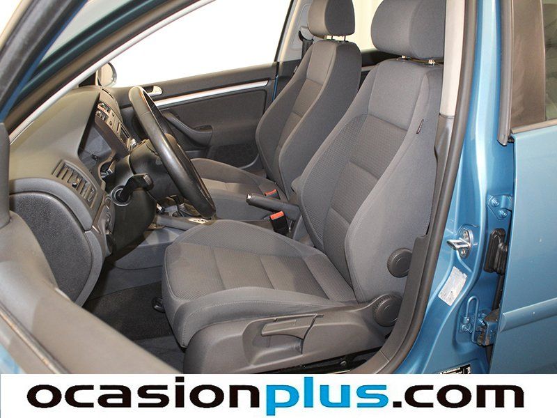 Volkswagen Golf 1.6 FSI Sportline Tiptronic 85 kW (115 CV)