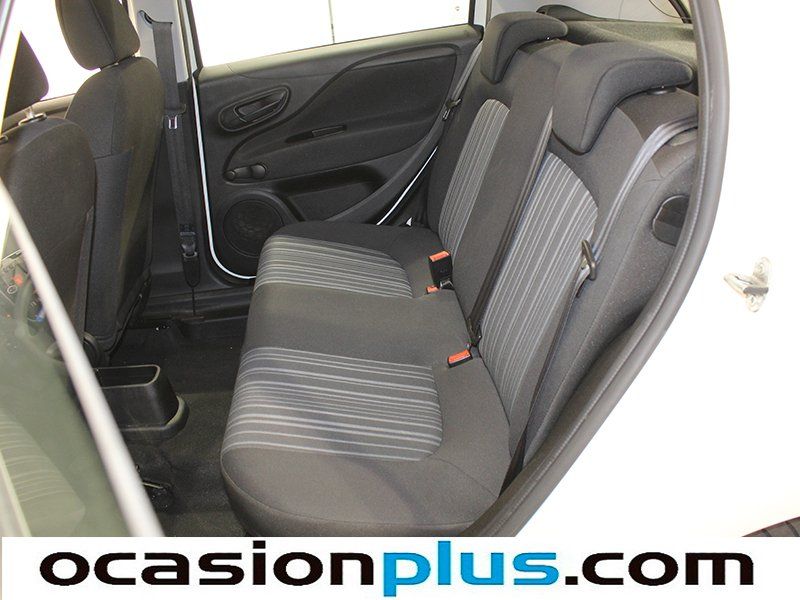 Fiat Punto Evo 1.3 Multijet Active SANDS 55 kW (75 CV)