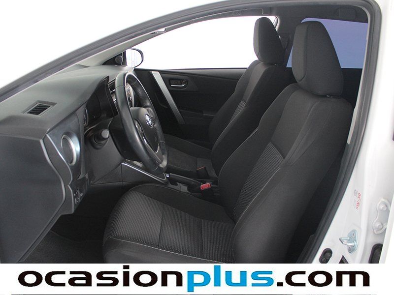 Toyota Auris Hybrid Advance 100 kW (136 CV)