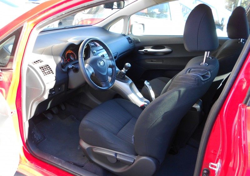 Toyota Auris 2.0 D4D Luna Plus