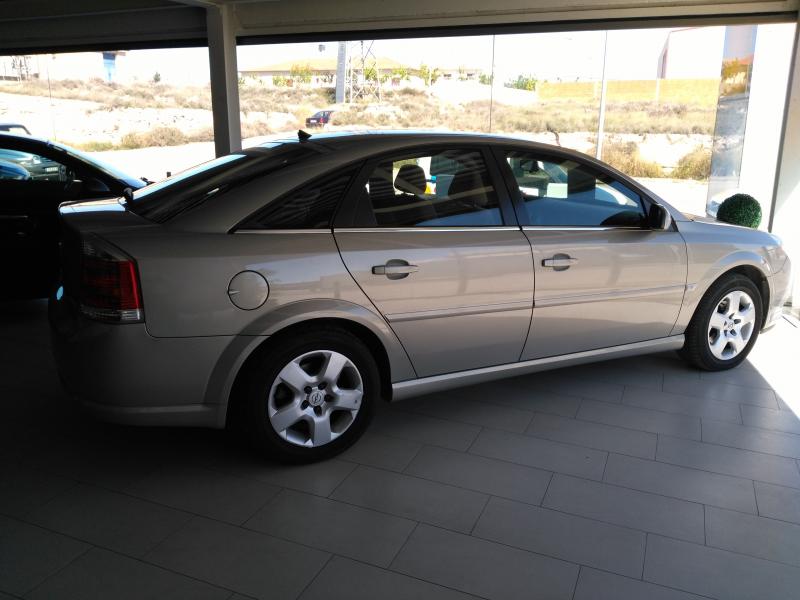 Opel Vectra 1.9 CDTi
