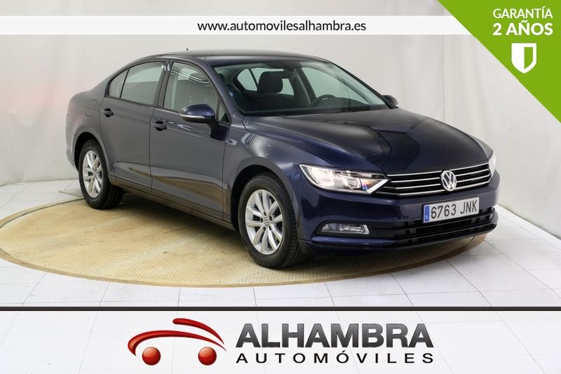 Volkswagen Passat 1.6 TDI EDITION   NAVI