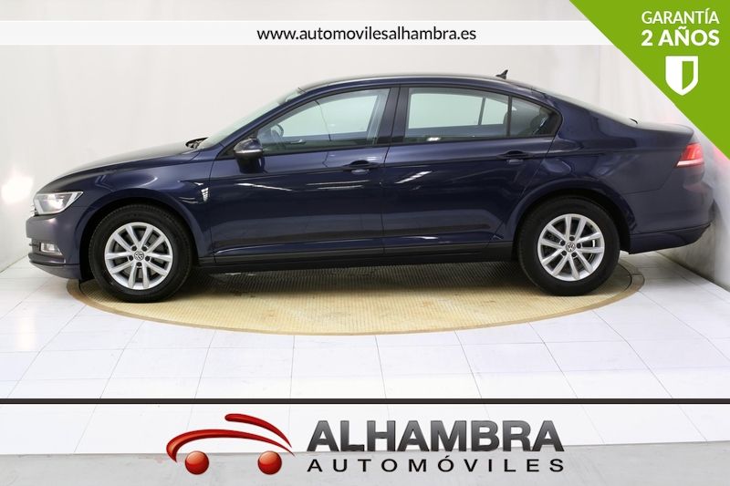 Volkswagen Passat 1.6 TDI EDITION   NAVI