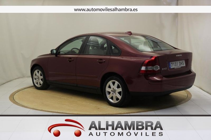 Volvo S40 2.0D MOMENTUM 4P
