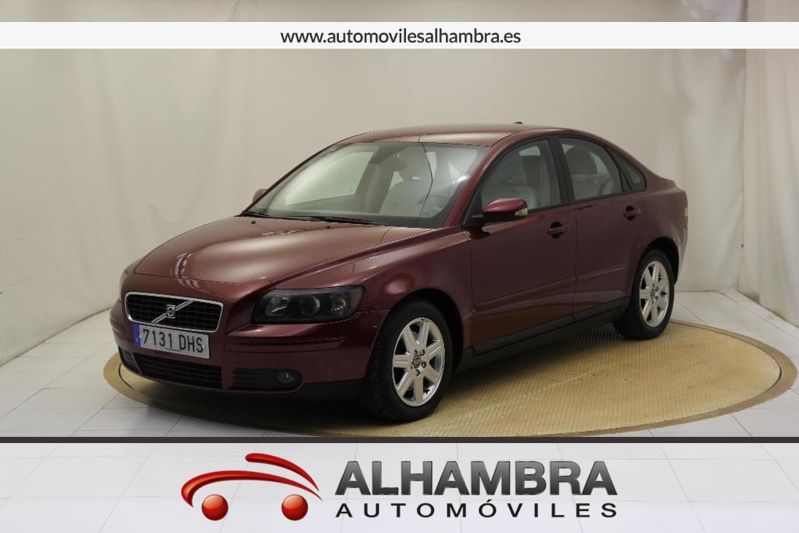Volvo S40 2.0D MOMENTUM 4P