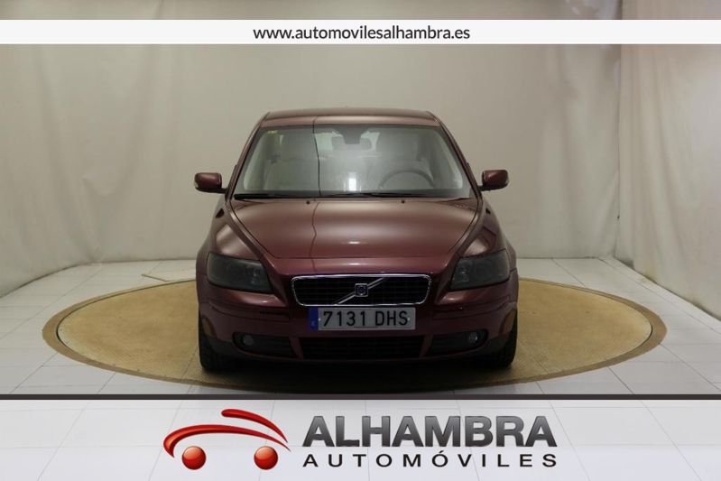 Volvo S40 2.0D MOMENTUM 4P