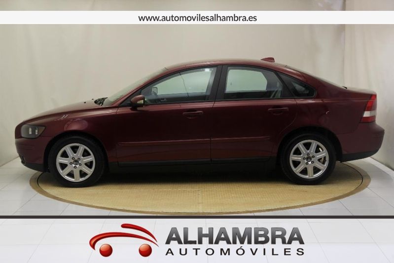 Volvo S40 2.0D MOMENTUM 4P