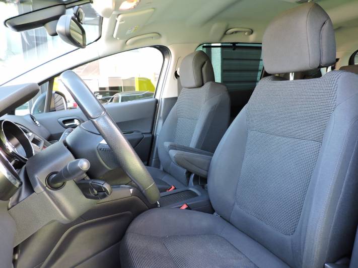 Peugeot 5008 Style 1.6 BlueHDi 120 FAP 5p.