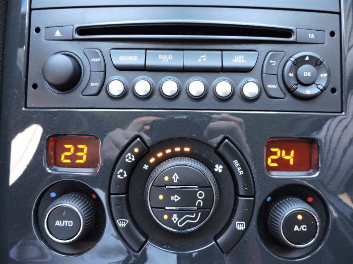 Peugeot 5008 Style 1.6 BlueHDi 120 FAP 5p.
