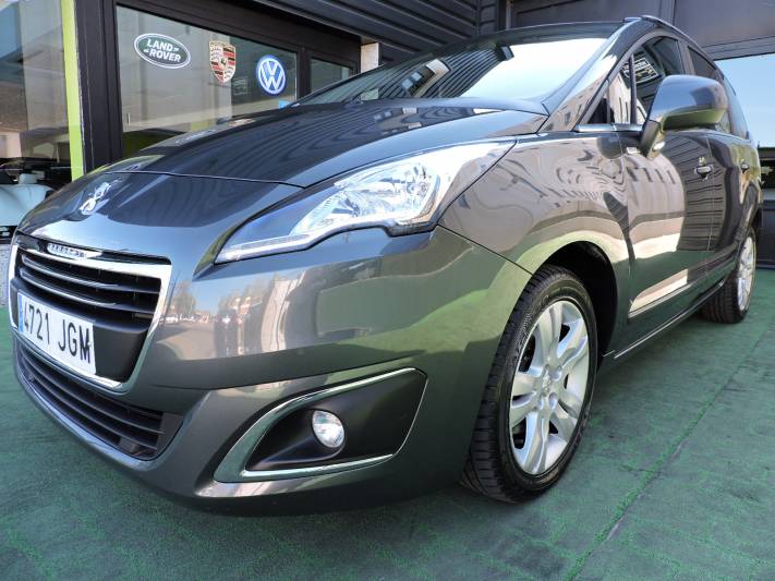 Peugeot 5008 Style 1.6 BlueHDi 120 FAP 5p.