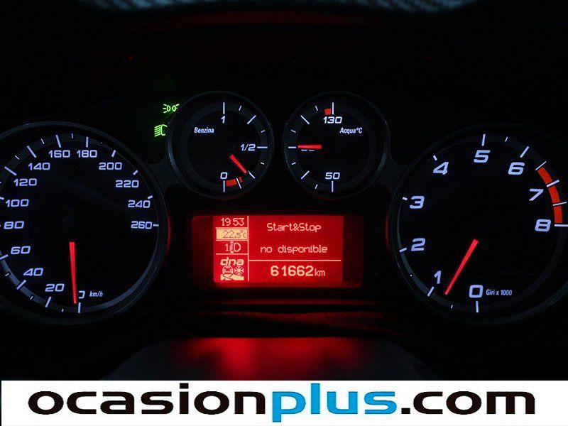 Alfa Romeo MiTo 1.4 Multi-Air Distinctive 77 kW (105 CV)