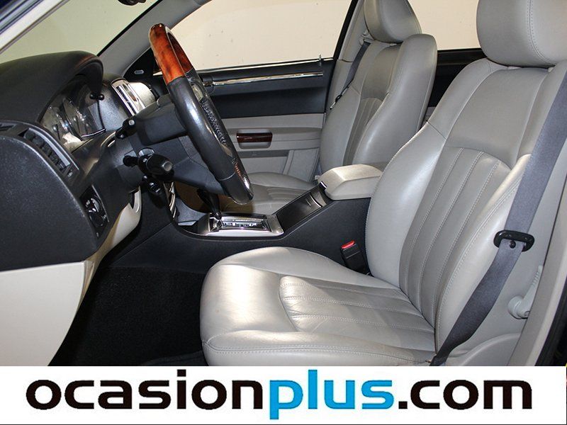 Chrysler 300C 3.5 4p 253CV