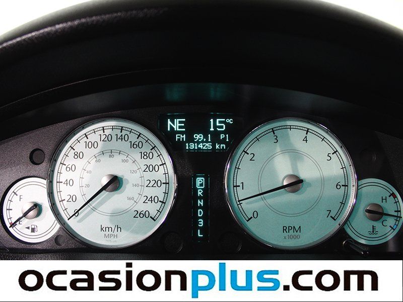Chrysler 300C 3.5 4p 253CV