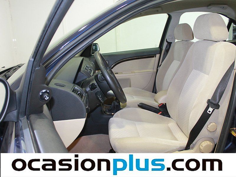 Ford Mondeo 2.0i 16v Ghia 107 KW (145 CV)