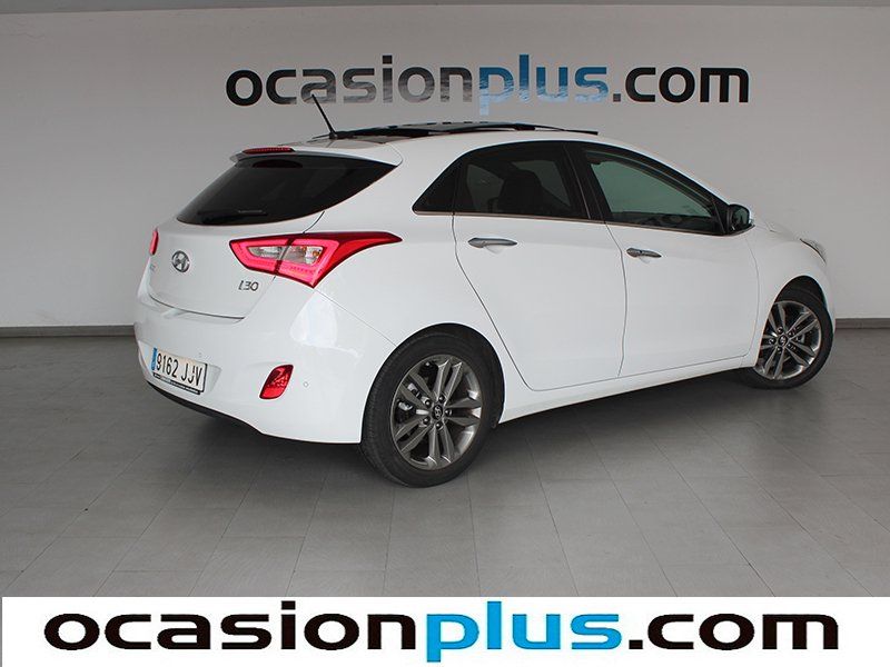 Hyundai i30 1.6 CRDI BlueDrive Style 100 kW (136 CV)
