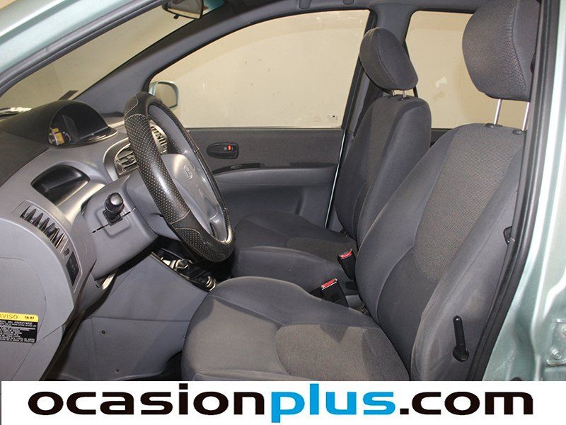 Hyundai Matrix 1.6 GLS 103CV