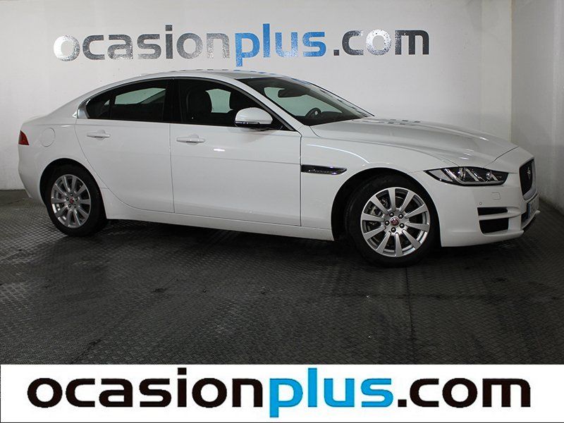 Jaguar XE 2.0 AJ200D Diesel RWD 132kW XE-Pure 180CV