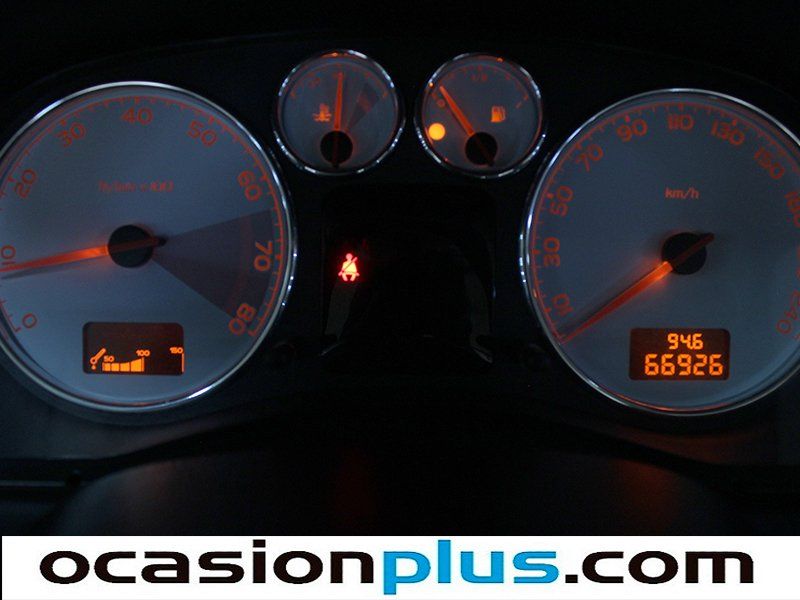Peugeot 307 CC 2.0 Sport 130 kW (180 CV)