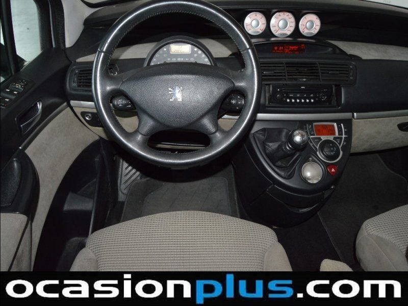 Peugeot 807 2.0 HDI SV 100kW (136CV)