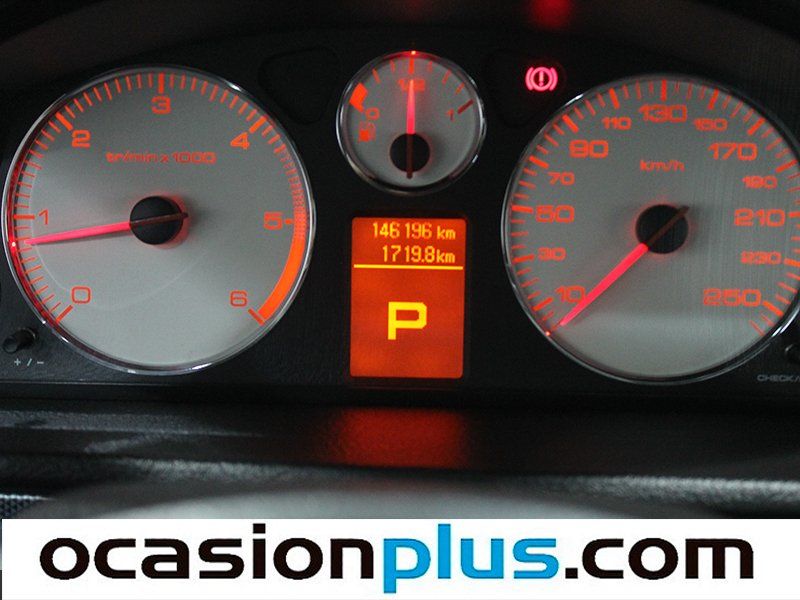 Peugeot 407 2.0 HDI ST Confort