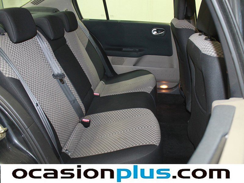 Renault Megane SEDAN PACK AUTHENTIQUE 1.6 16v 83 KW (115 CV)