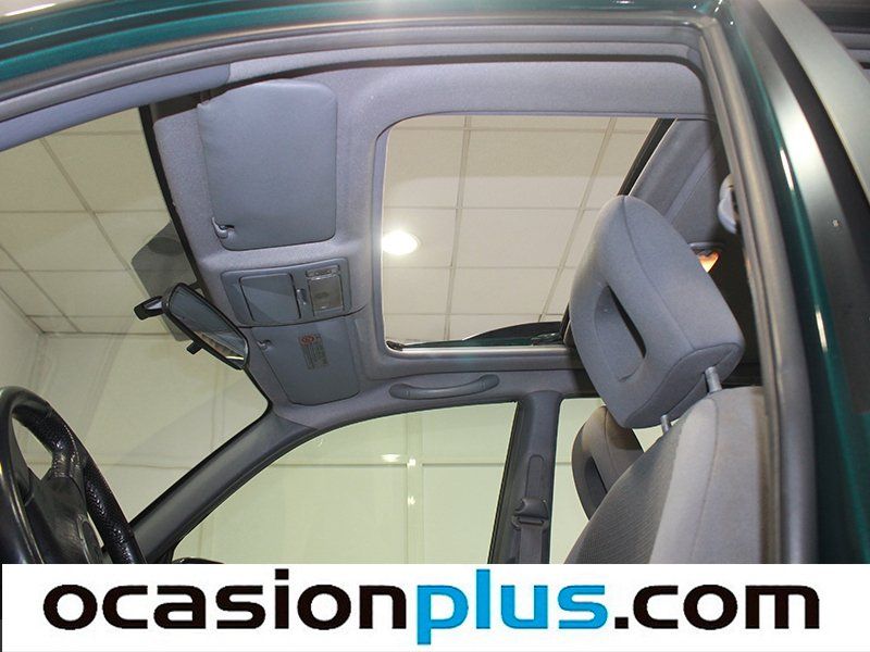 Toyota RAV 4 2.0 VVT-i Luna 4X4 110 kW (150 CV)