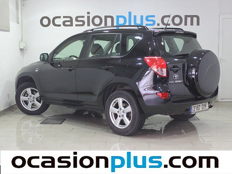 Toyota RAV 4 2.2 D-4D Executive 100kW (136CV)