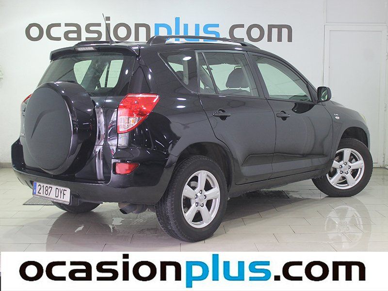 Toyota RAV 4 2.2 D-4D Executive 100kW (136CV)
