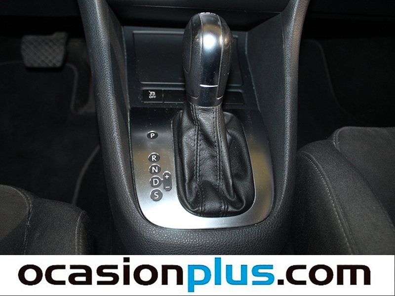 Volkswagen Golf 2.0 TDI CR Sport DSG 103 kW (140 CV)