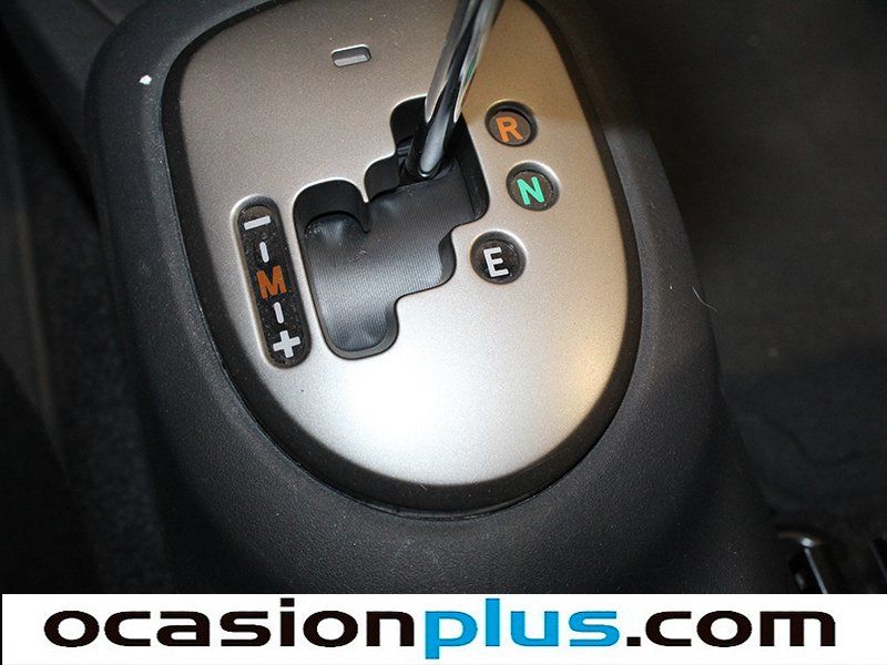 Toyota Yaris 1.3 VVT-I TS Comfortdrive 74 kW (101 CV)