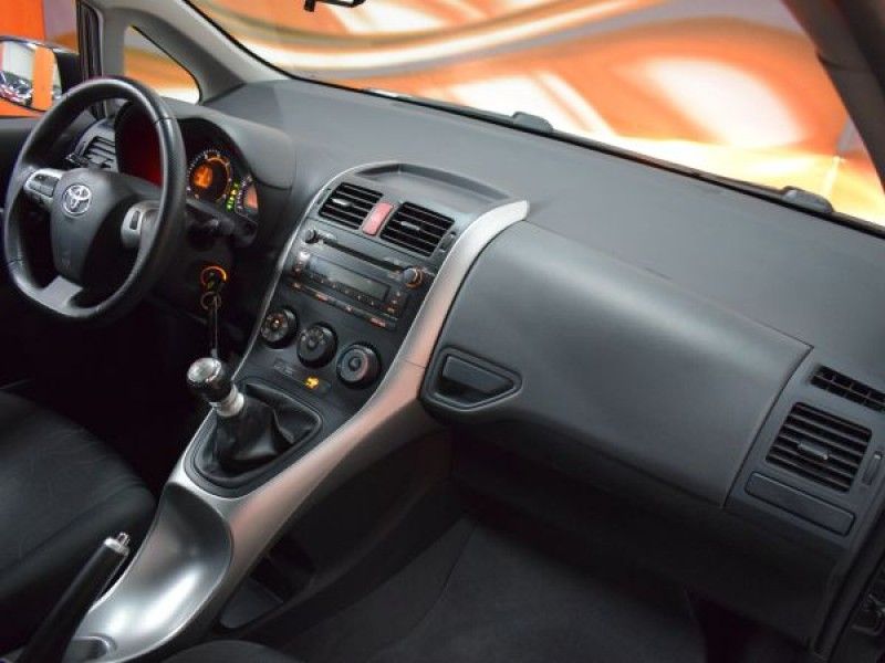 Toyota Auris 1.4 D-4D Live