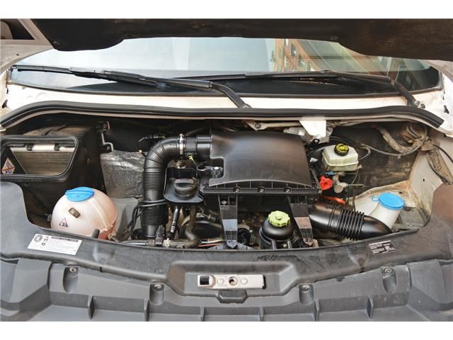 Volkswagen Crafter PRO Furgón BMT 35 BM TA 136 Batalla Media Techo Al