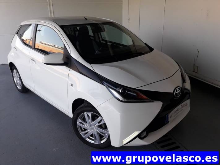 Toyota Aygo 1.0 70 x-play