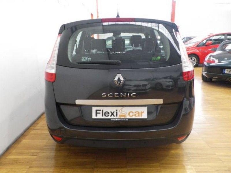 Renault Grand Scenic Dynamique 1.5dCi 105cv 5 plazas
