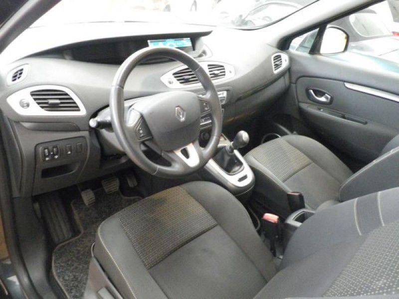 Renault Grand Scenic Dynamique 1.5dCi 105cv 5 plazas