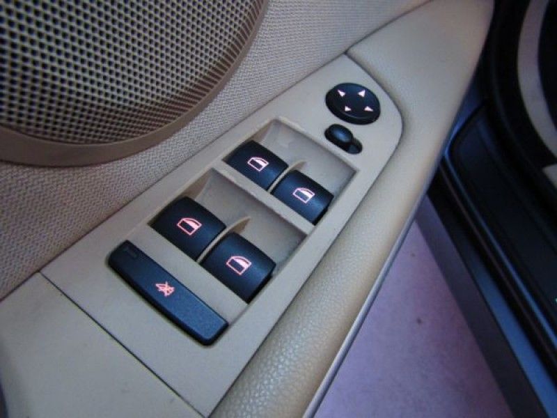 BMW 320 320d (E90)