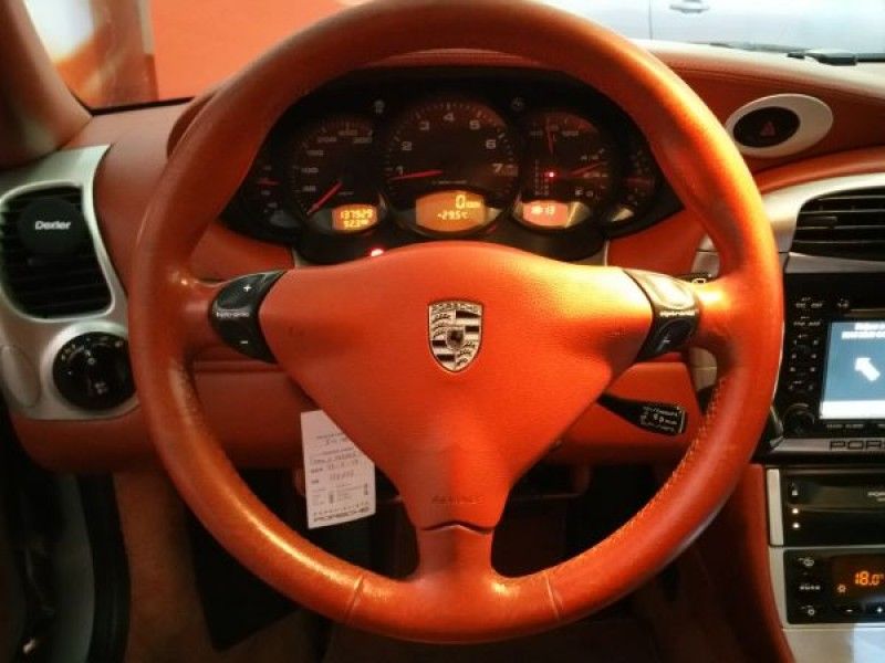 Porsche 911 CARRERA 4 COUPE