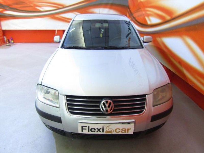 Volkswagen Passat 1.9 TDi 100CV Comfortline