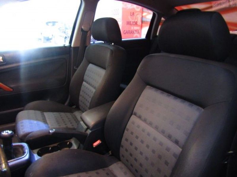 Volkswagen Passat 1.9 TDi 100CV Comfortline