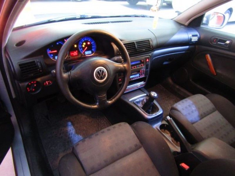 Volkswagen Passat 1.9 TDi 100CV Comfortline