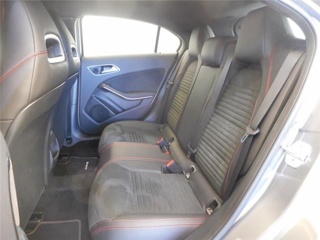 Mercedes-Benz A 200 d AMG Line