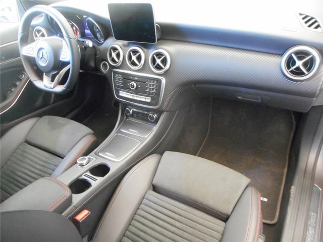 Mercedes-Benz A 200 d AMG Line