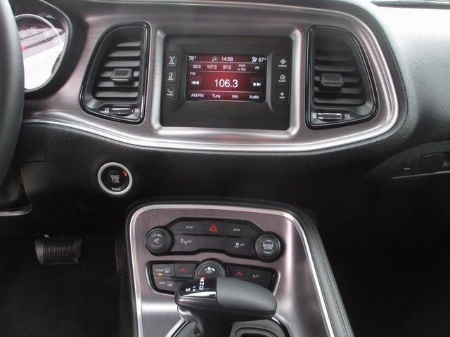 Dodge Challenger SXT