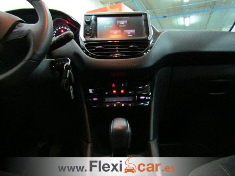 Peugeot 2008 Style 1.2L PureTech 82