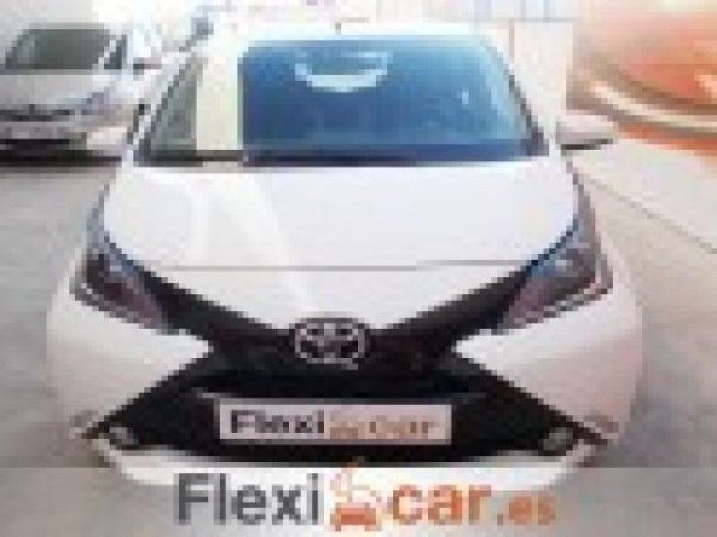 Toyota Aygo 1.0 70 x-play