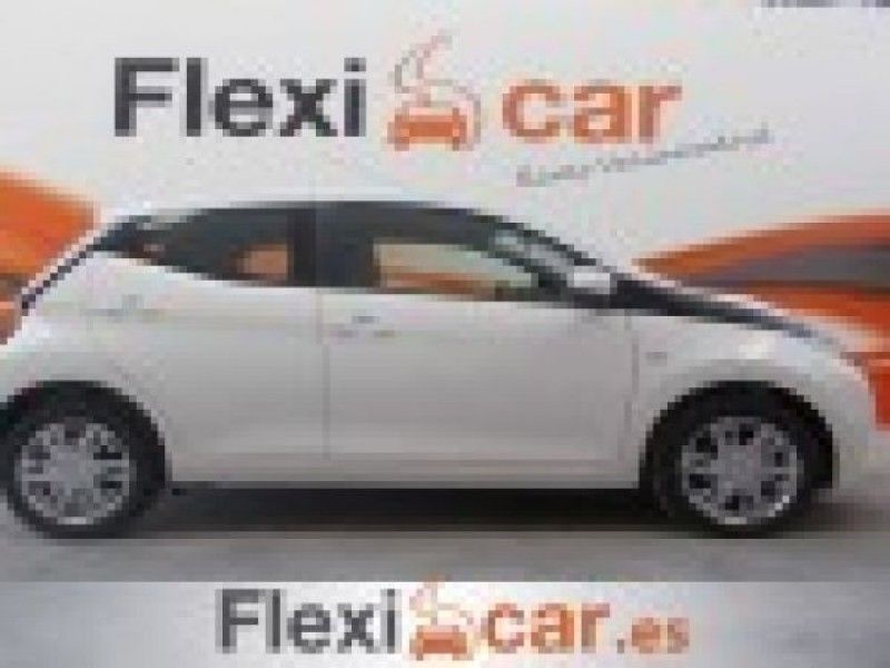 Toyota Aygo 1.0 70 x-play